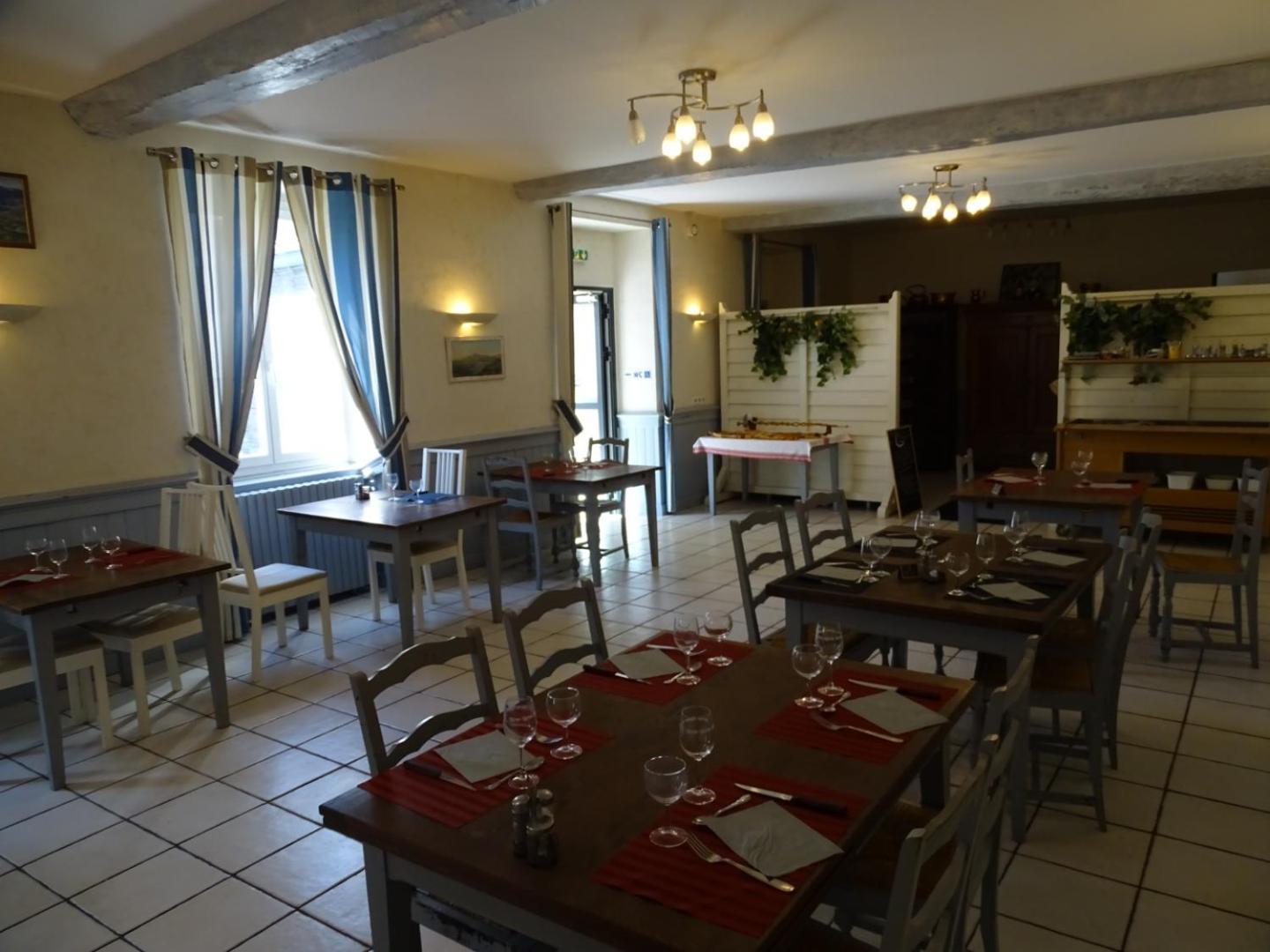 Hotel De La Poste Tardets-Sorholus Экстерьер фото