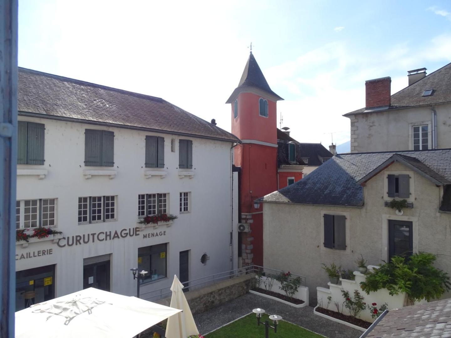 Hotel De La Poste Tardets-Sorholus Экстерьер фото